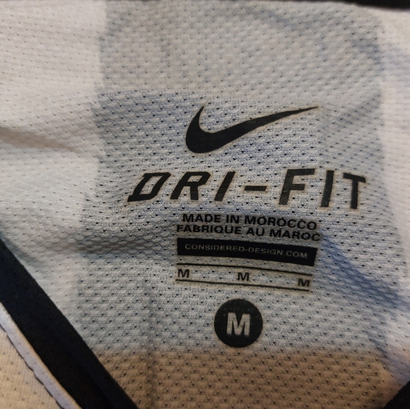 Juventus 2010-11 Home Shirt 10 del piero - Picture 3 of 10